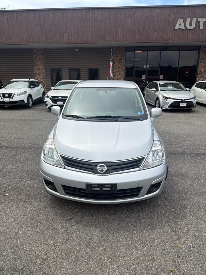 Nissan Versa 5dr HB Auto 1.8 S 2012