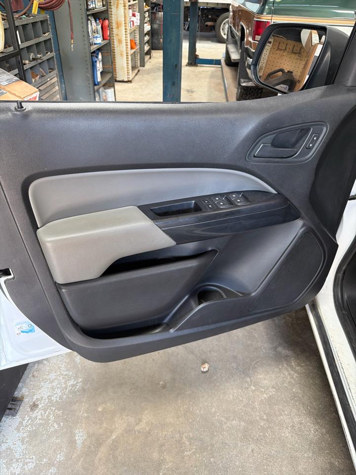 Chevrolet Colorado 4WD Crew Cab 140.5" Work Truck 2019
