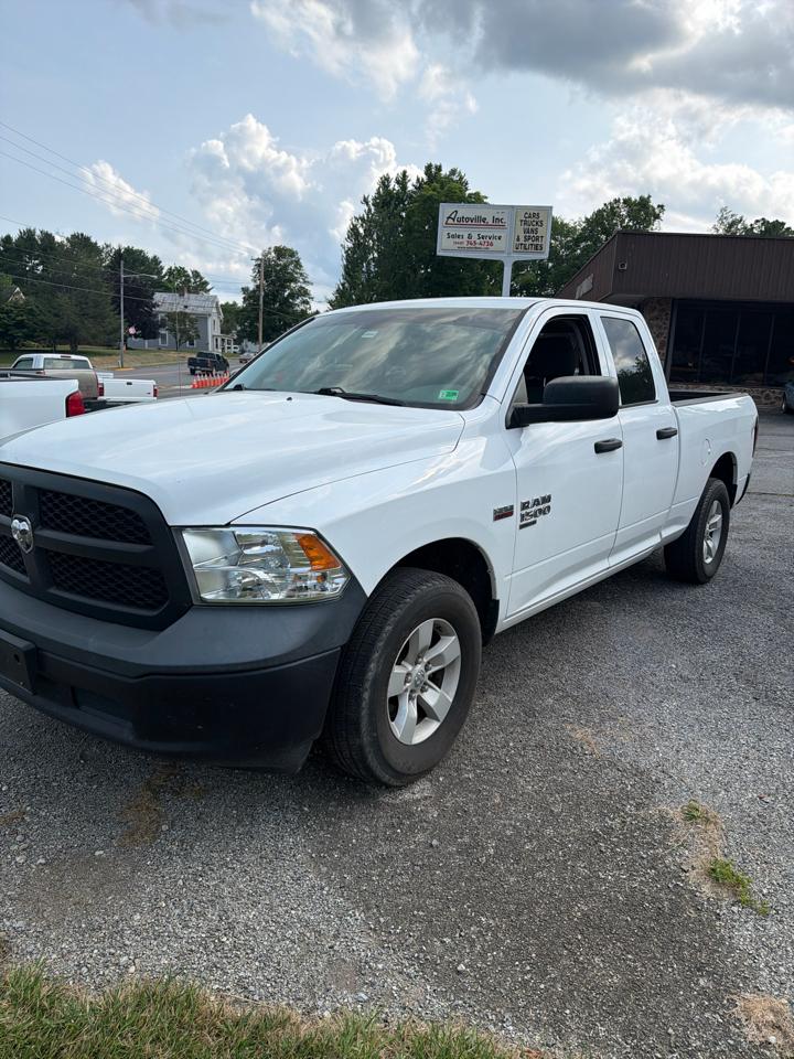 RAM 1500 Classic Tradesman 4x4 Quad Cab 6'4" Box 2019