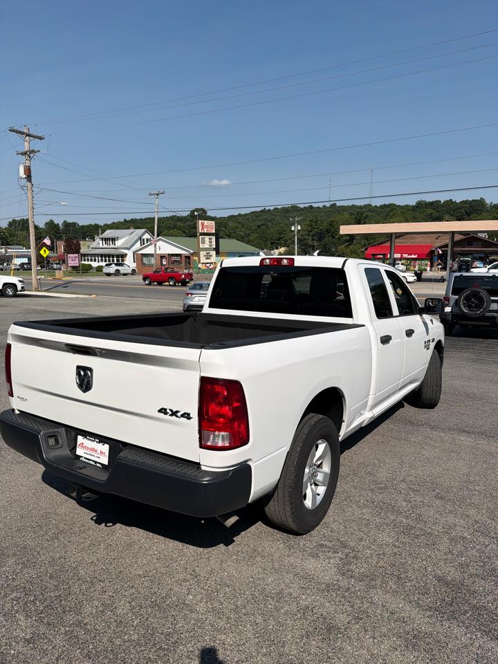 RAM 1500 Classic Tradesman 4x4 Quad Cab 6'4" Box 2019