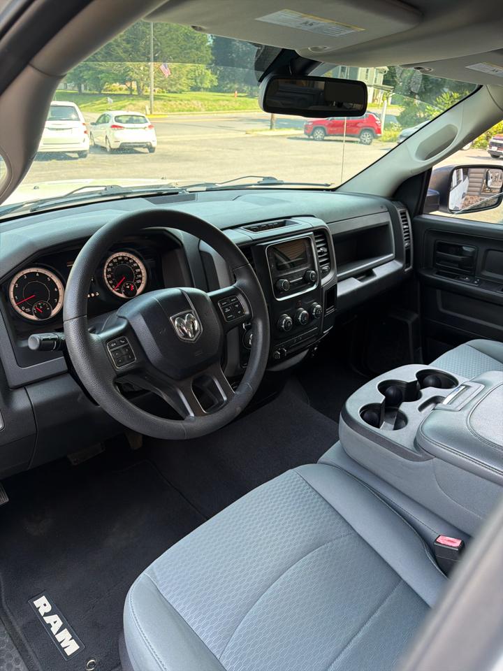 RAM 1500 Classic Tradesman 4x4 Quad Cab 6'4" Box 2019