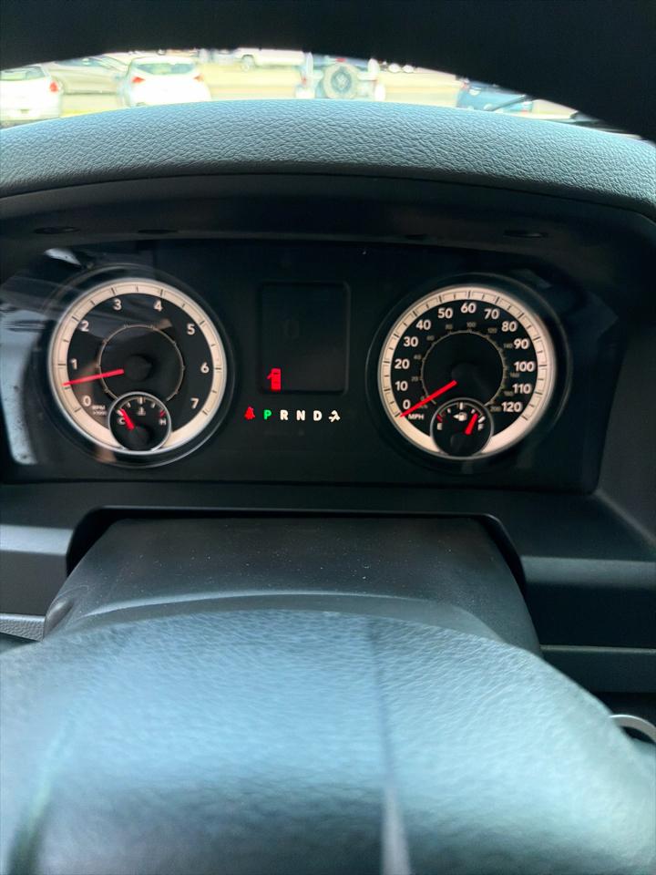 RAM 1500 Classic Tradesman 4x4 Quad Cab 6'4" Box 2019