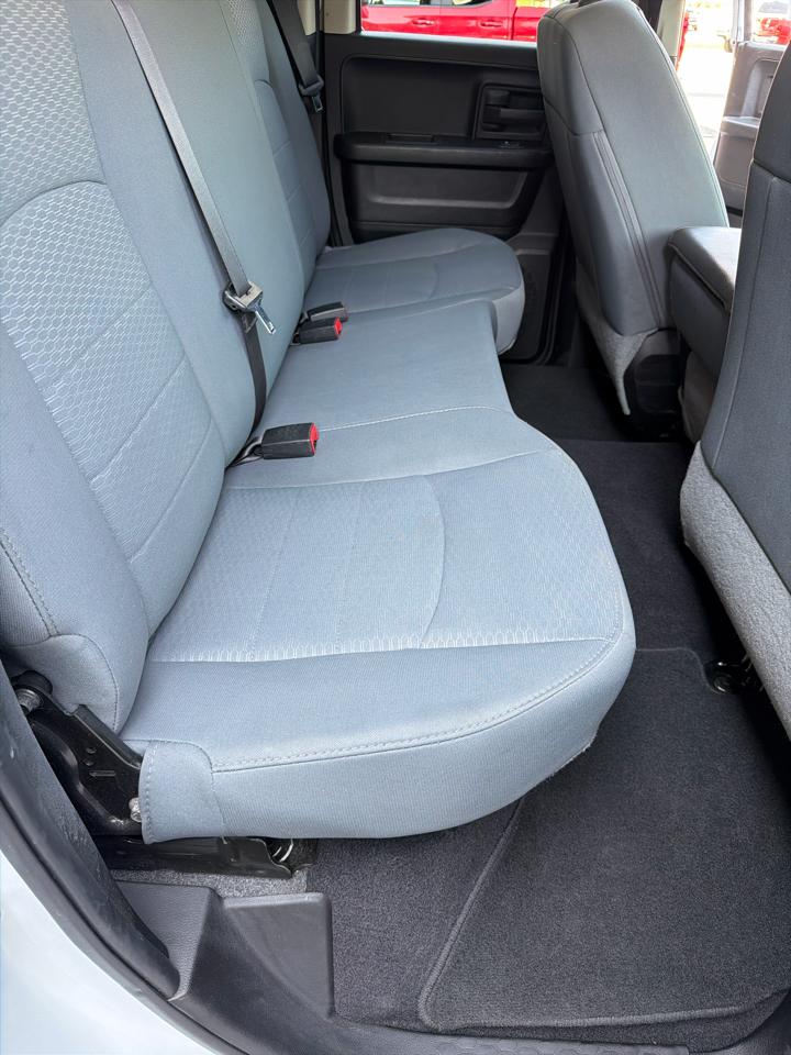 RAM 1500 Classic Tradesman 4x4 Quad Cab 6'4" Box 2019