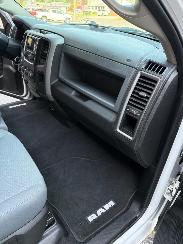 RAM 1500 Classic Tradesman 4x4 Quad Cab 6'4" Box 2019
