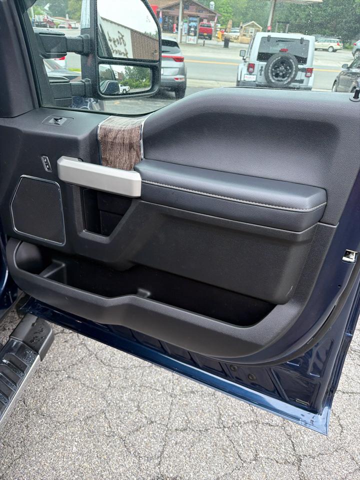 Ford Super Duty F-350 SRW King Ranch 4WD Crew Cab 8' Box 2019