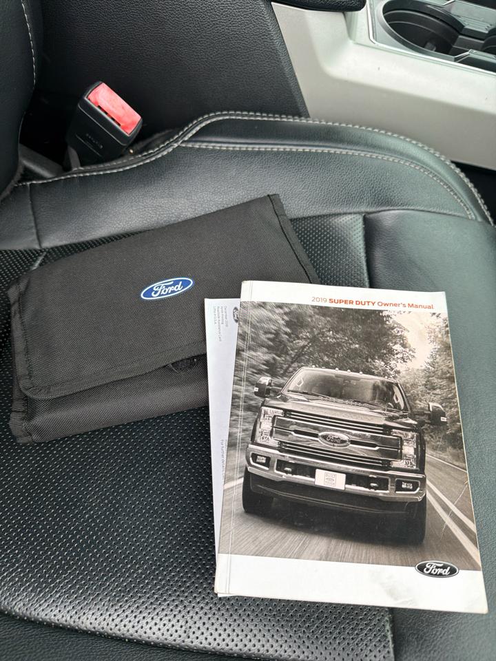 Ford Super Duty F-350 SRW King Ranch 4WD Crew Cab 8' Box 2019