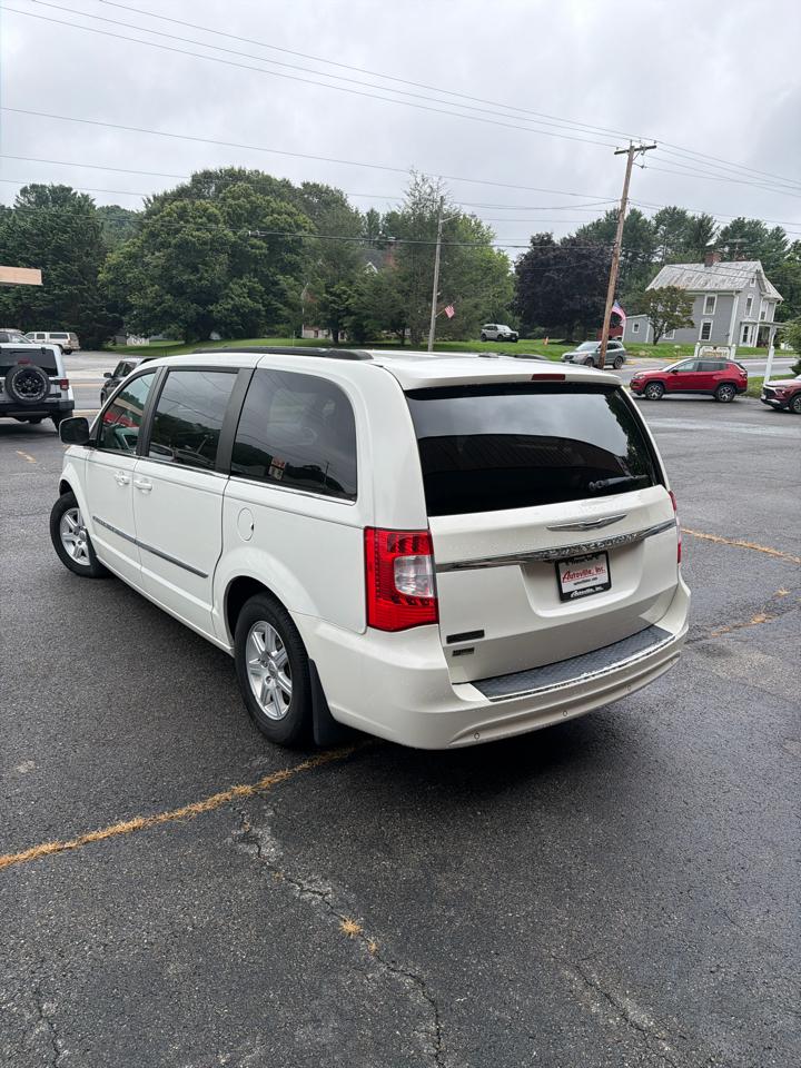Chrysler Town & Country 4dr Wgn Touring 2011