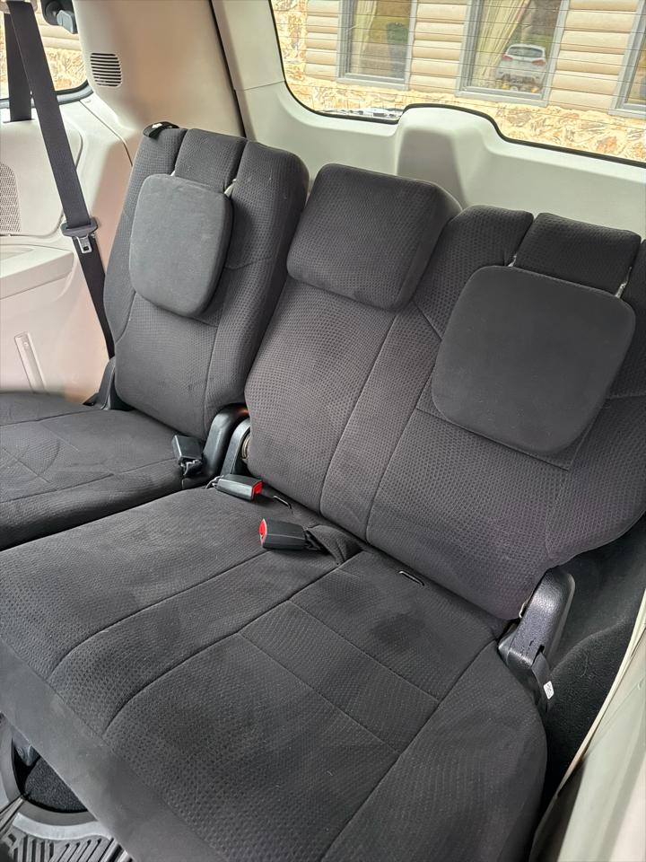 Chrysler Town & Country 4dr Wgn Touring 2011