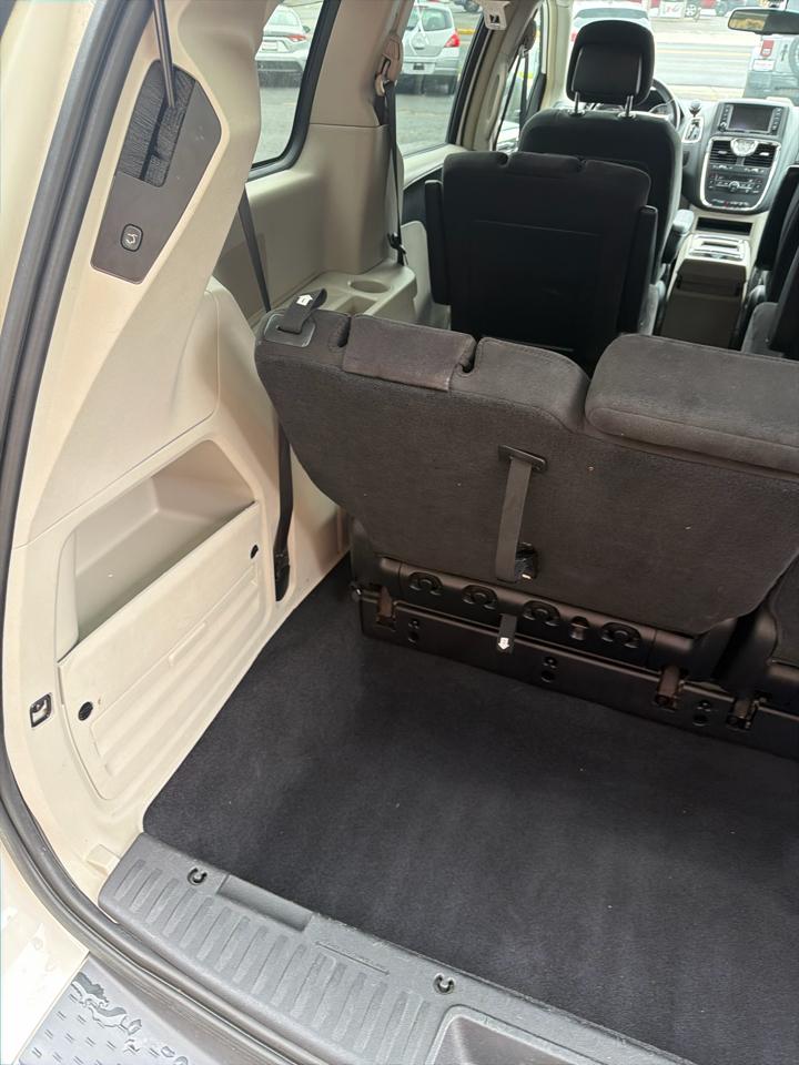 Chrysler Town & Country 4dr Wgn Touring 2011