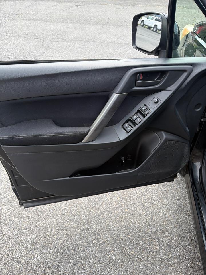 Subaru Forester 4dr Auto 2.5i Premium PZEV 2014