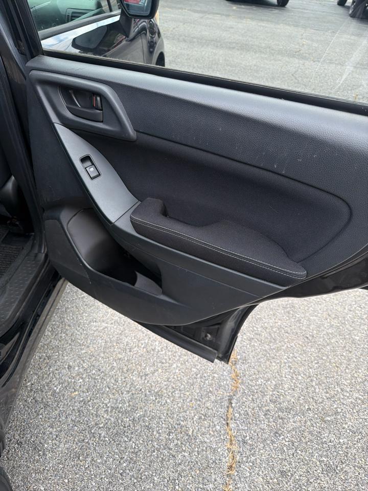 Subaru Forester 4dr Auto 2.5i Premium PZEV 2014