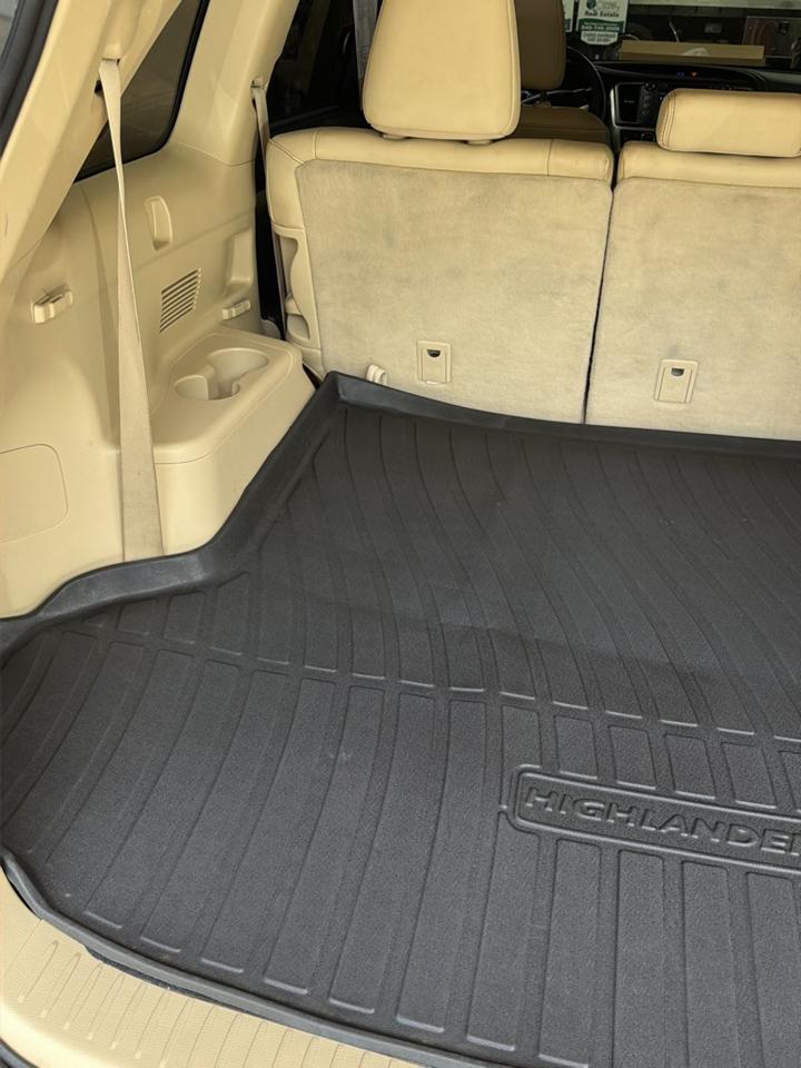 Toyota Highlander AWD 4dr V6 XLE (Natl) 2015