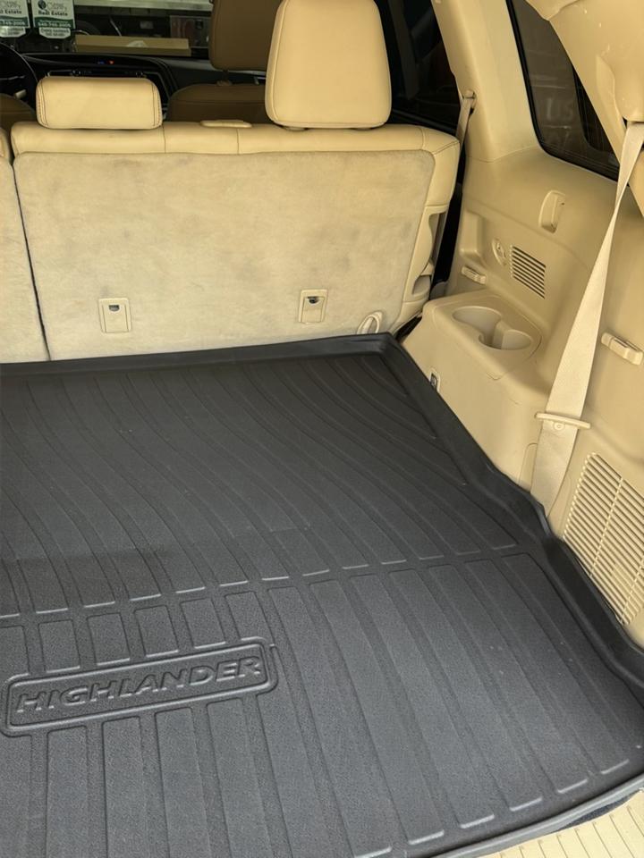 Toyota Highlander AWD 4dr V6 XLE (Natl) 2015