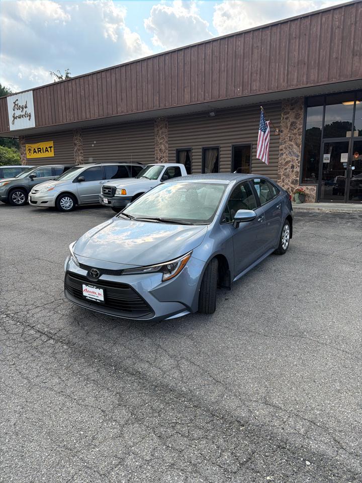 Toyota Corolla LE CVT (Natl) 2025