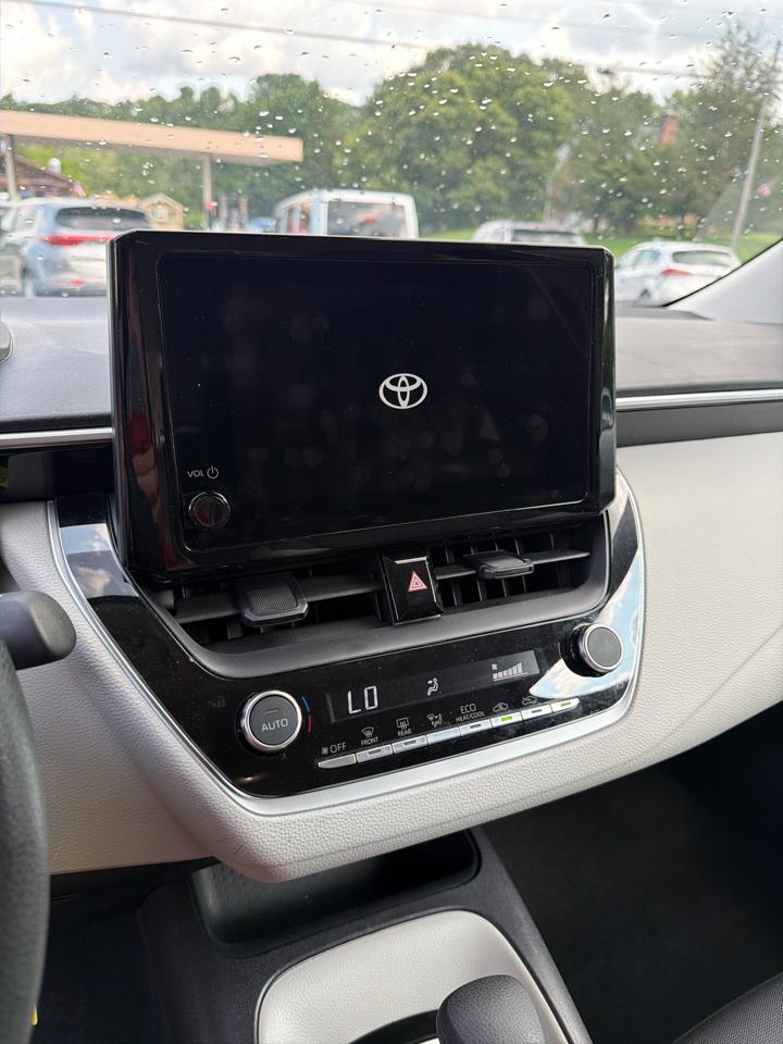 Toyota Corolla LE CVT (Natl) 2025