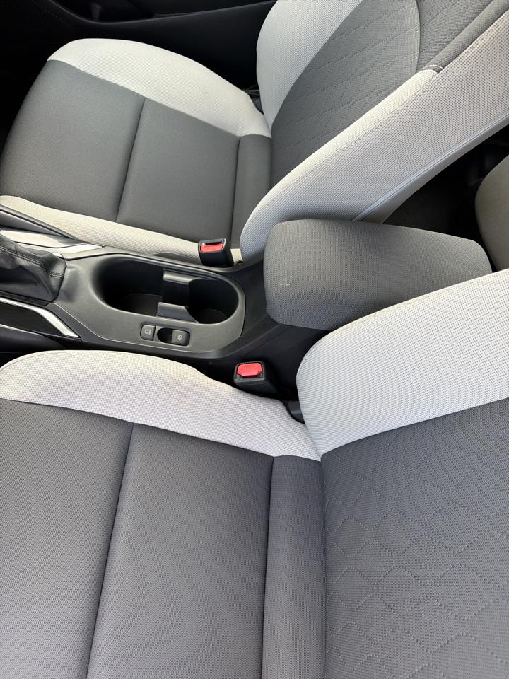 Toyota Corolla LE CVT (Natl) 2025