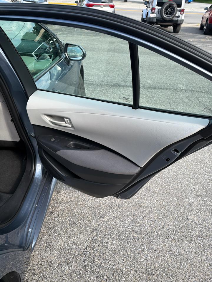 Toyota Corolla LE CVT (Natl) 2025