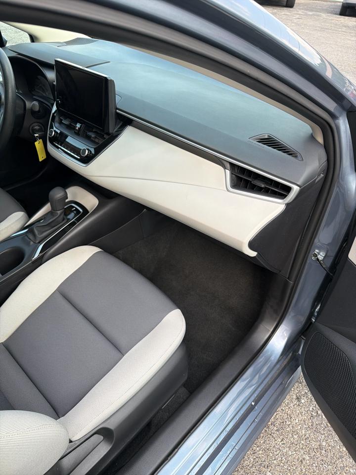 Toyota Corolla LE CVT (Natl) 2025