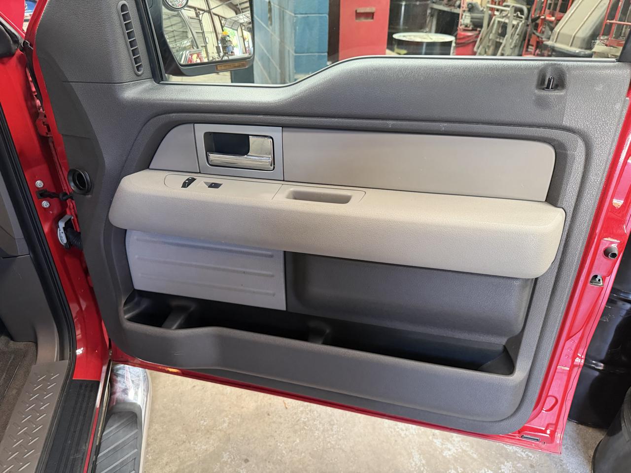 Ford F-150 4WD SuperCab 145" Lariat 2010