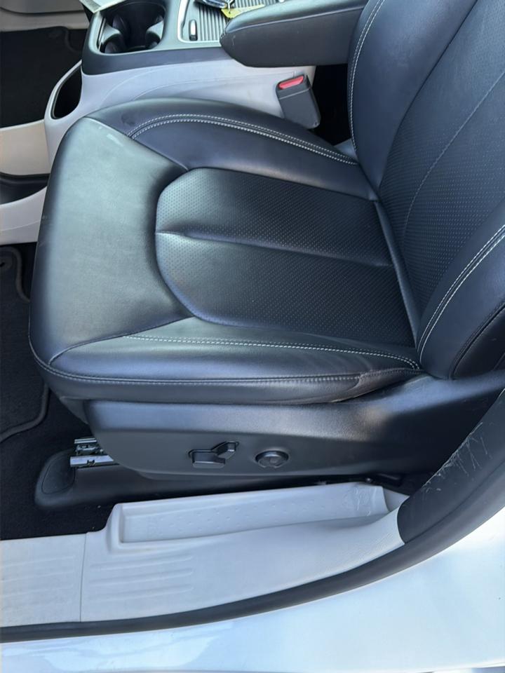 Chrysler Pacifica Touring L FWD 2024