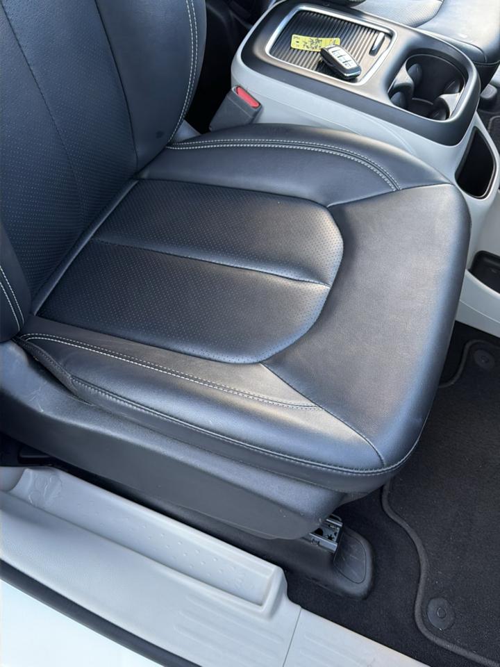 Chrysler Pacifica Touring L FWD 2024