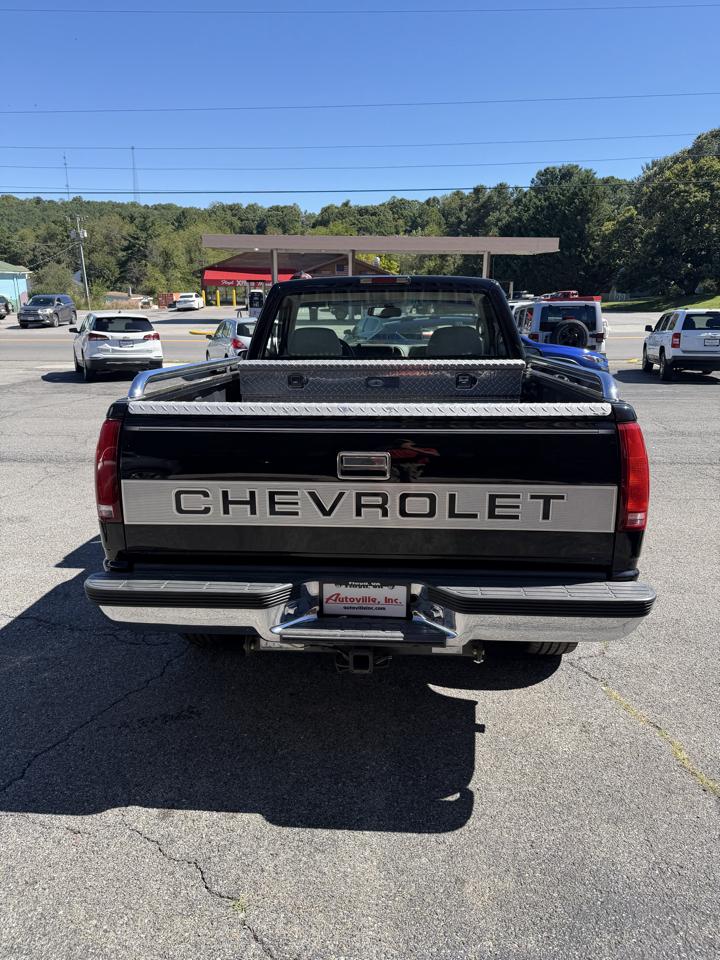 Chevrolet C/K 1500 Reg Cab Sportside 117.5" WB 4WD 1997