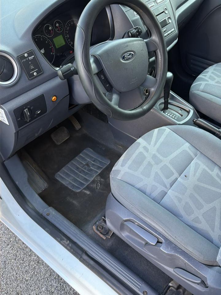 Ford Transit Connect 114.6" XLT w/o side or rear door glass 2012