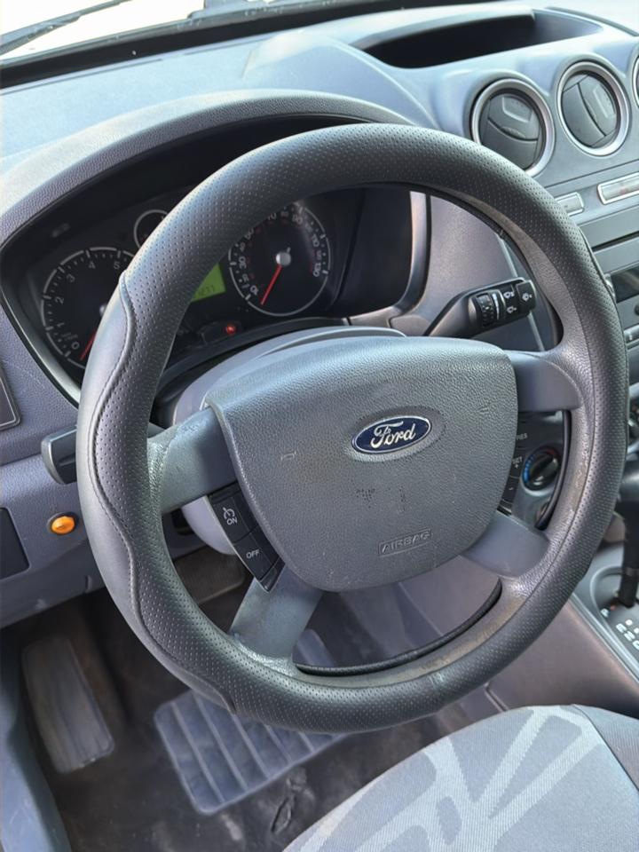 Ford Transit Connect 114.6" XLT w/o side or rear door glass 2012