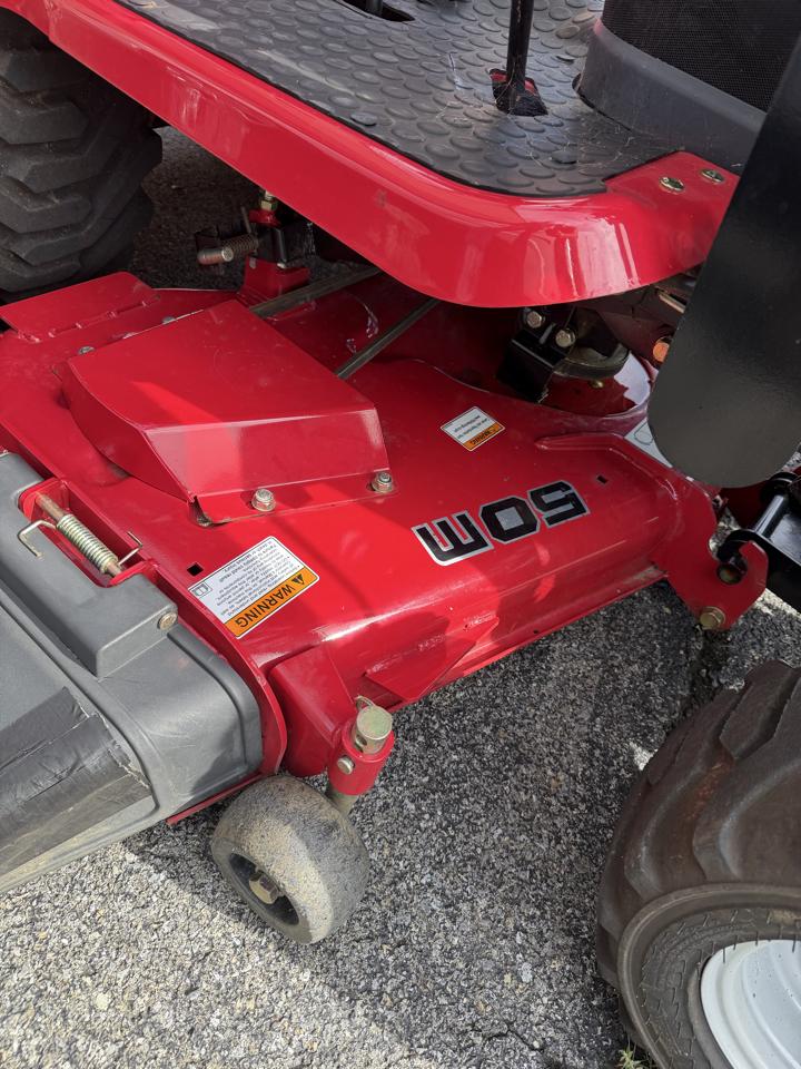 Mahindra EMax 20s  2021