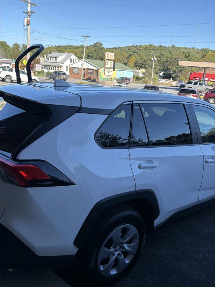 Toyota RAV4 LE AWD (Natl) 2025