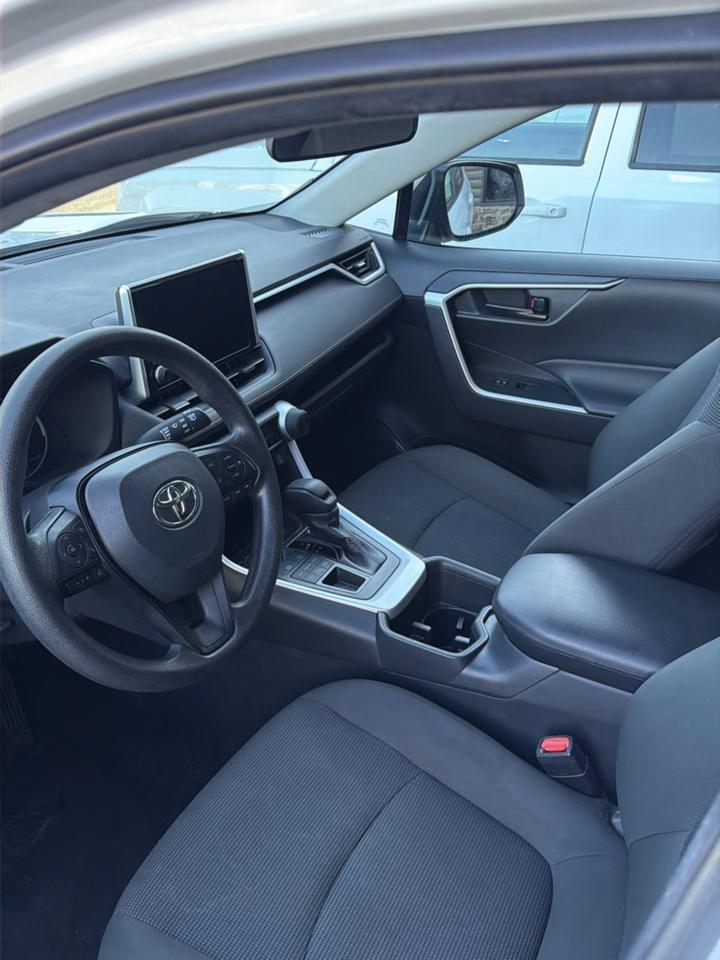 Toyota RAV4 LE AWD (Natl) 2025