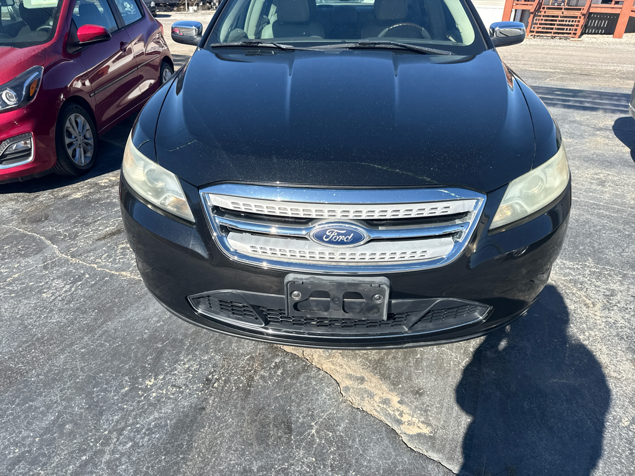 Ford Taurus Limited FWD 2011