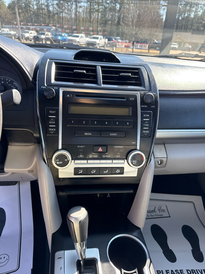 Toyota Camry SE 2012