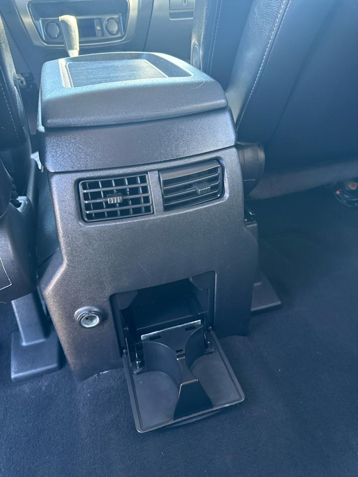 Nissan Armada SV 4WD 2011