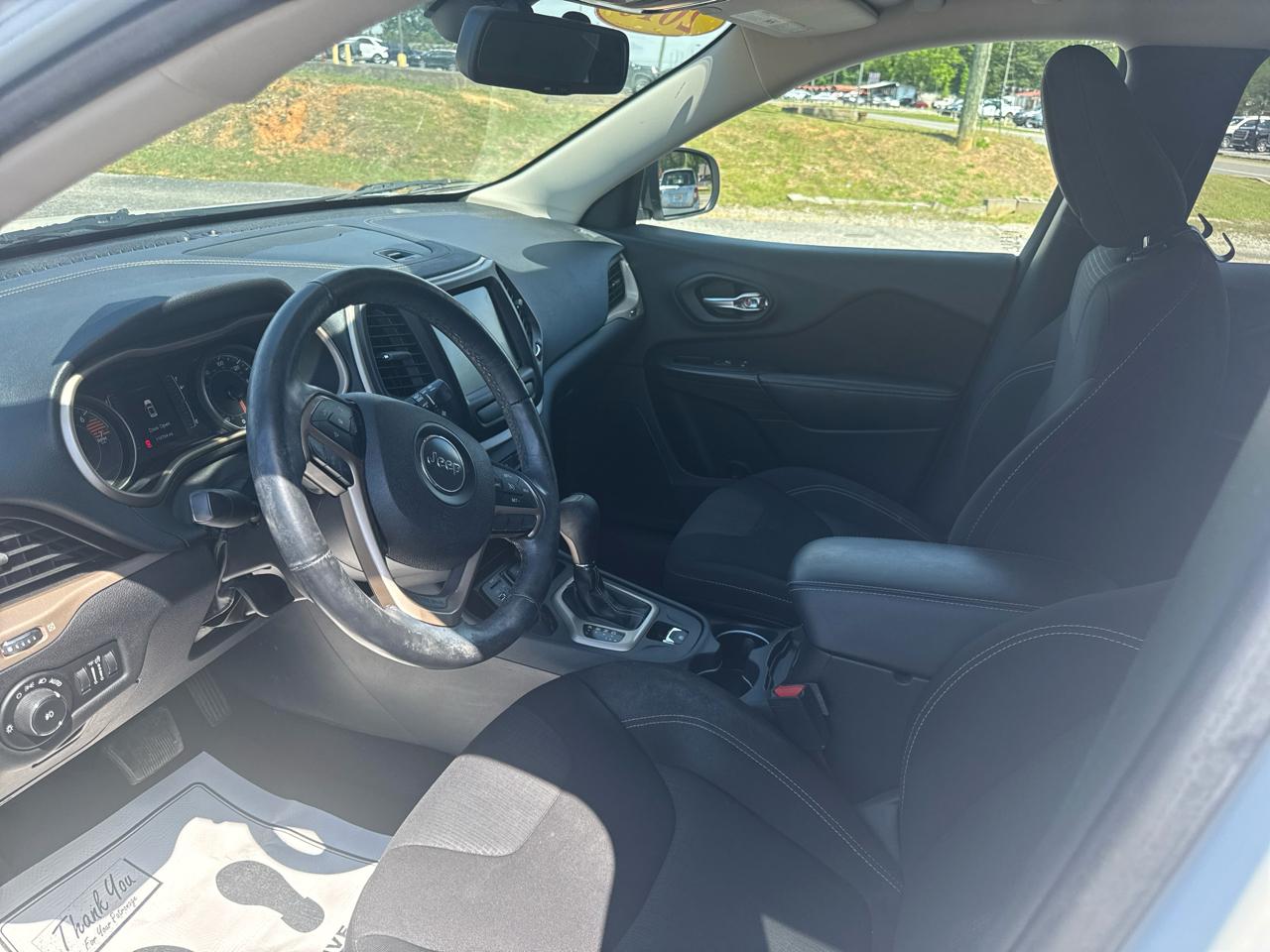 Jeep Cherokee Latitude FWD 2016