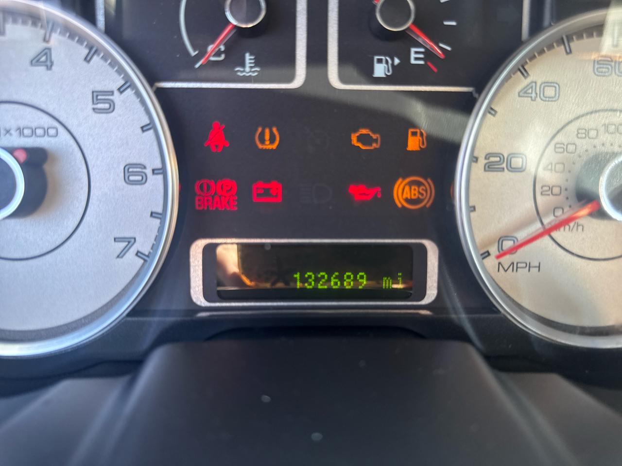Ford Taurus Limited FWD 2009