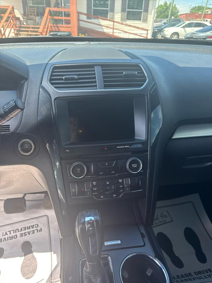 Ford Explorer XLT FWD 2018
