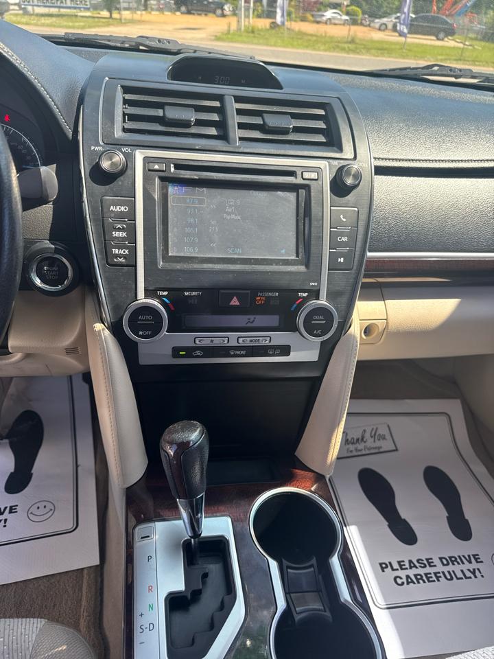 Toyota Camry SE 2012