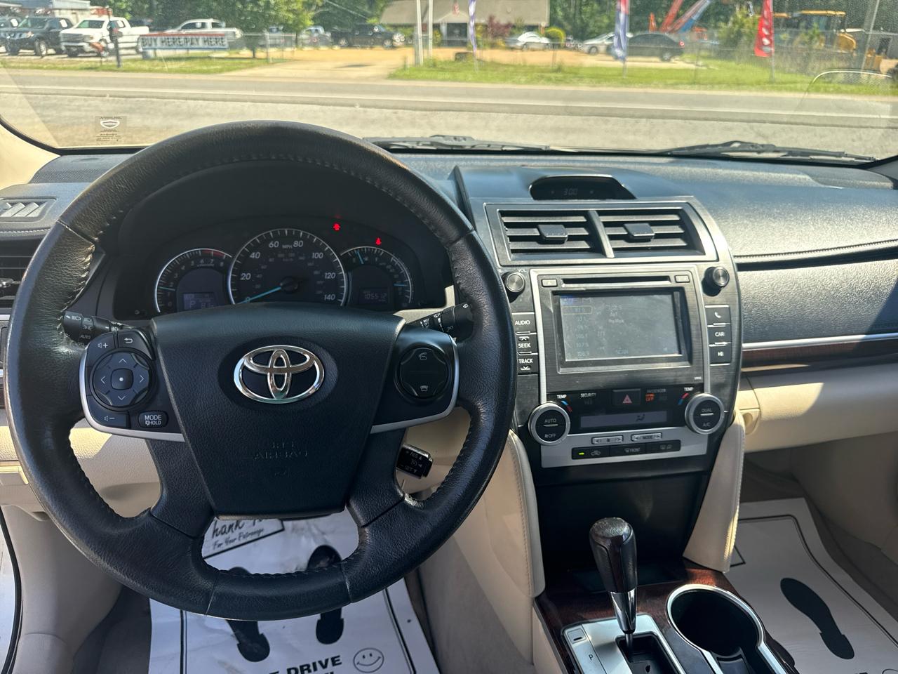 Toyota Camry SE 2012