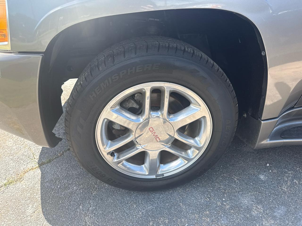 GMC Envoy XL Denali 2WD 2007