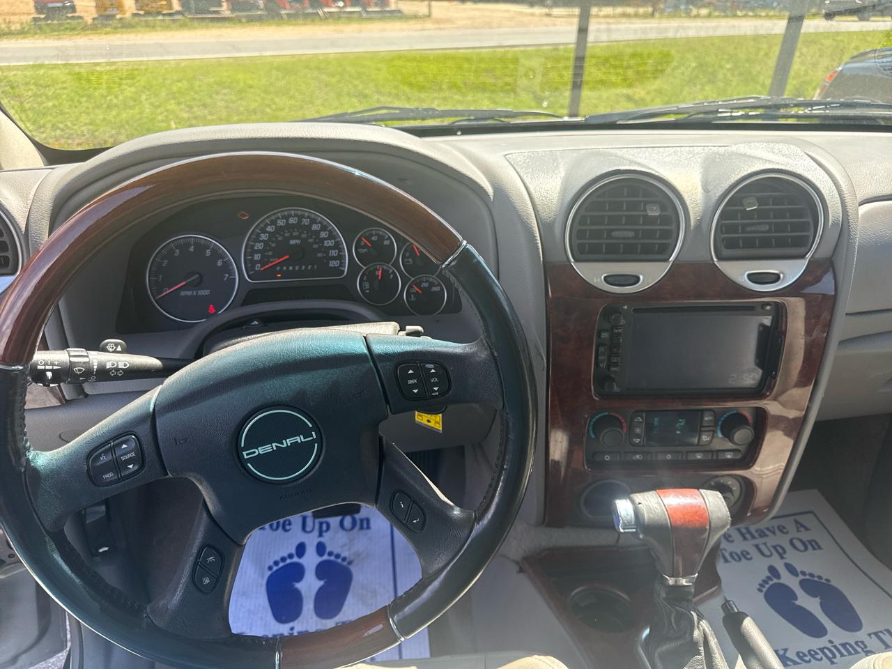 GMC Envoy XL Denali 2WD 2007