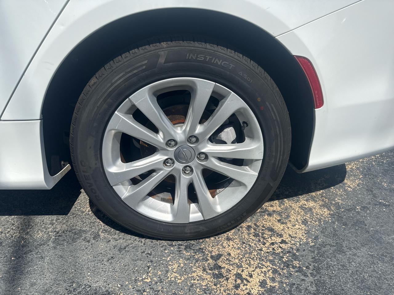 Chrysler 200 Limited 2015