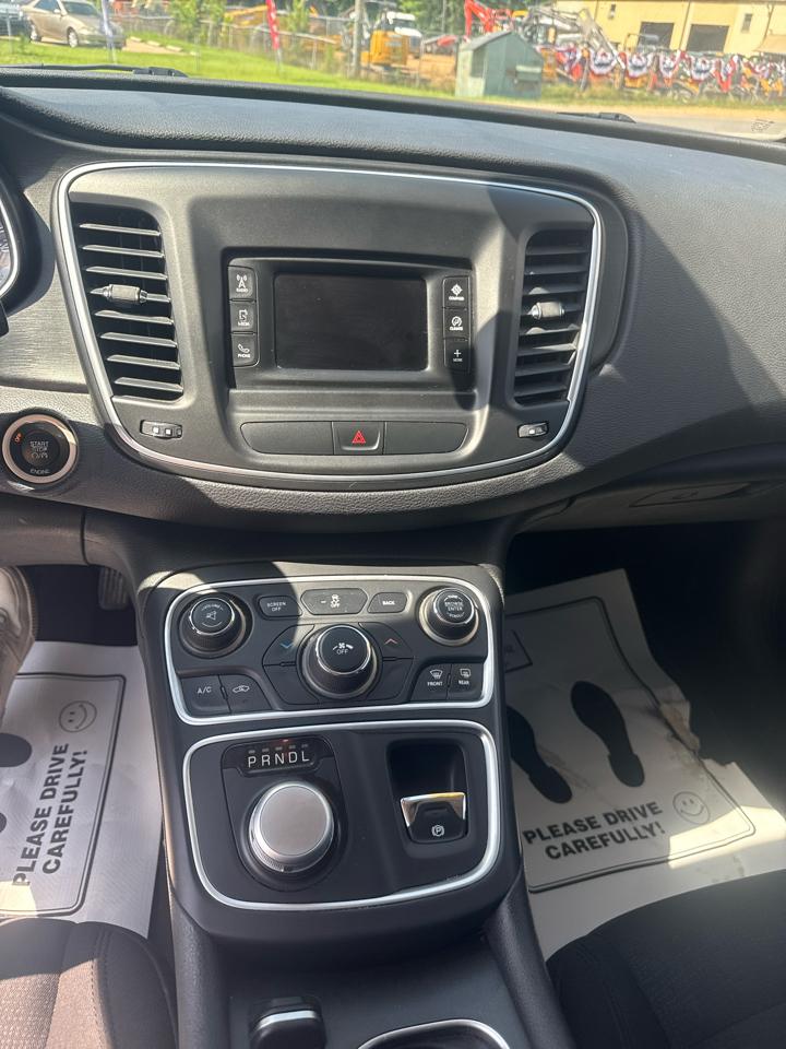Chrysler 200 Limited 2015