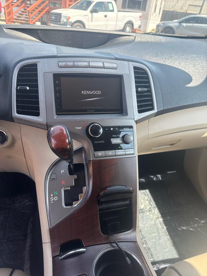 Toyota Venza FWD I4 2011