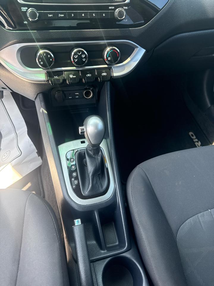 Kia Rio LX 6A 2017
