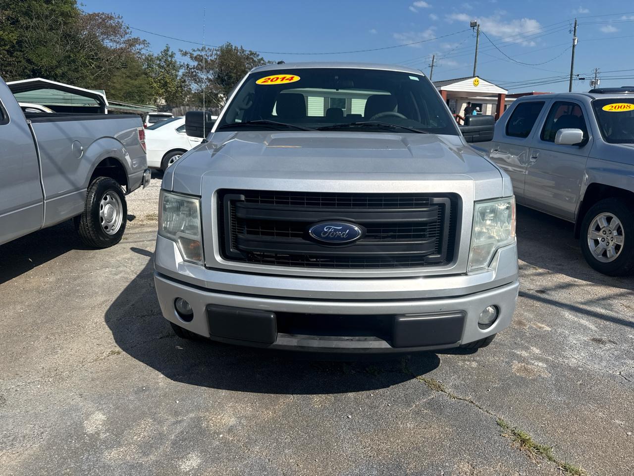 Ford F-150 XL SuperCab 8-ft. Bed 2WD 2014