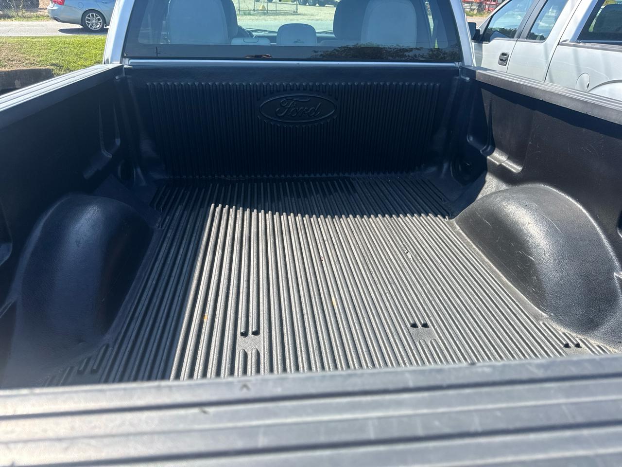 Ford F-150 XL SuperCab 8-ft. Bed 2WD 2014