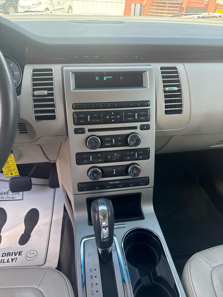 Ford Flex SEL FWD 2010