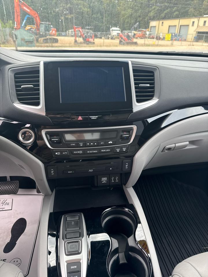 Honda Pilot Touring 2WD 2016