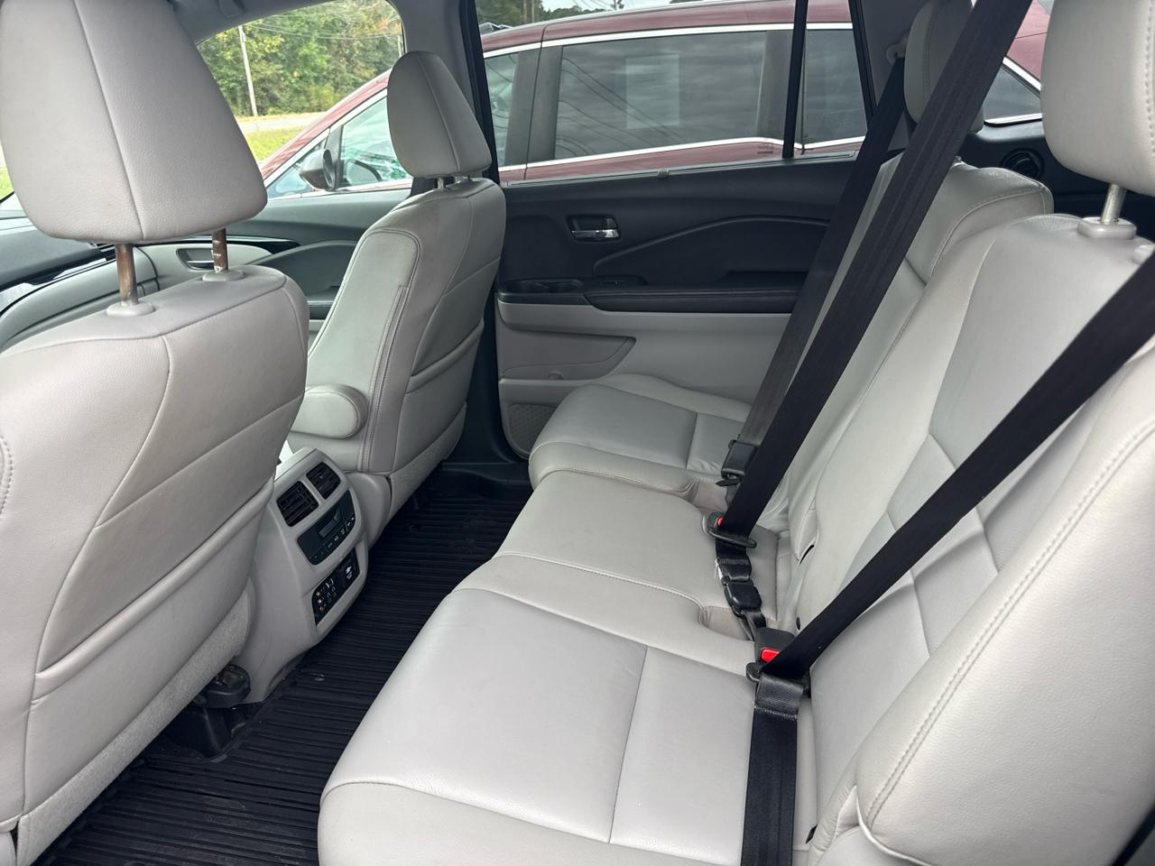 Honda Pilot Touring 2WD 2016